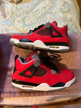 Nike Red Air Jordan 4 Retro Toro Bravo sneakers.  Size 10.5